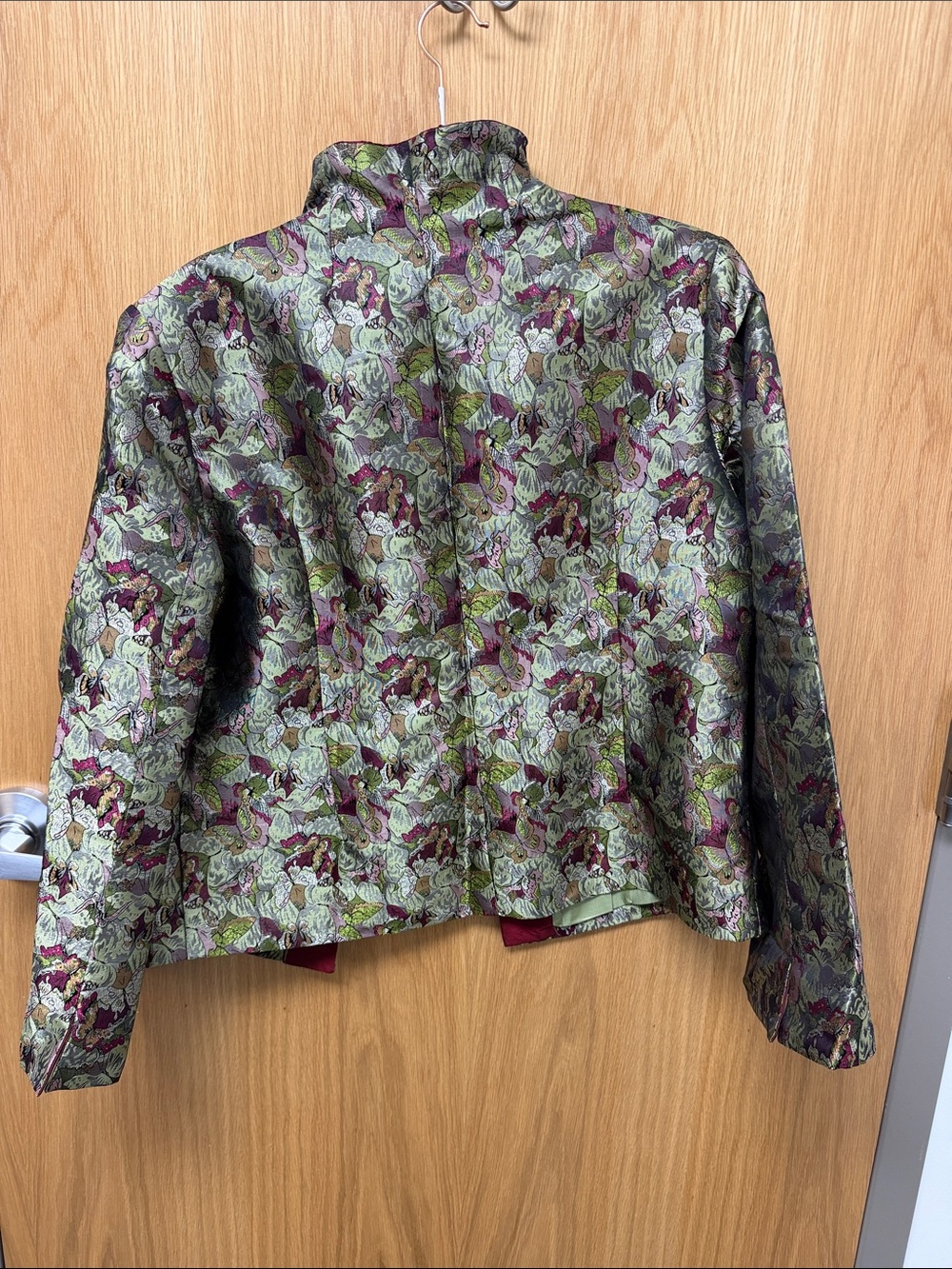 Tonka Shiny Luxury Brocade Floral and Butterfly Blazer in Green and Burgundy - Picture 3 of 10